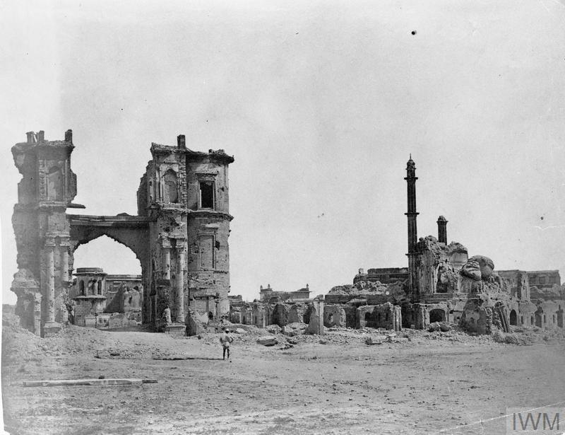 IWM Q69825