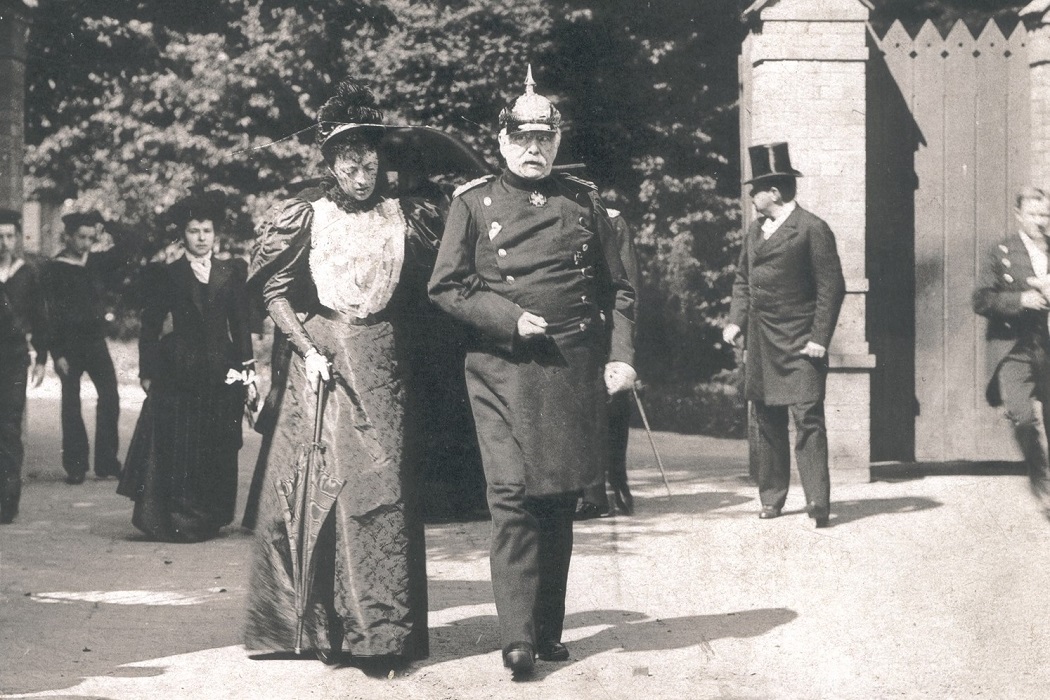 1895 06 11 1 Bismarck y Charlotte von Meiningen Sajonia